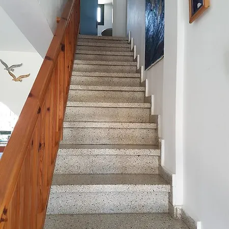 Niki *